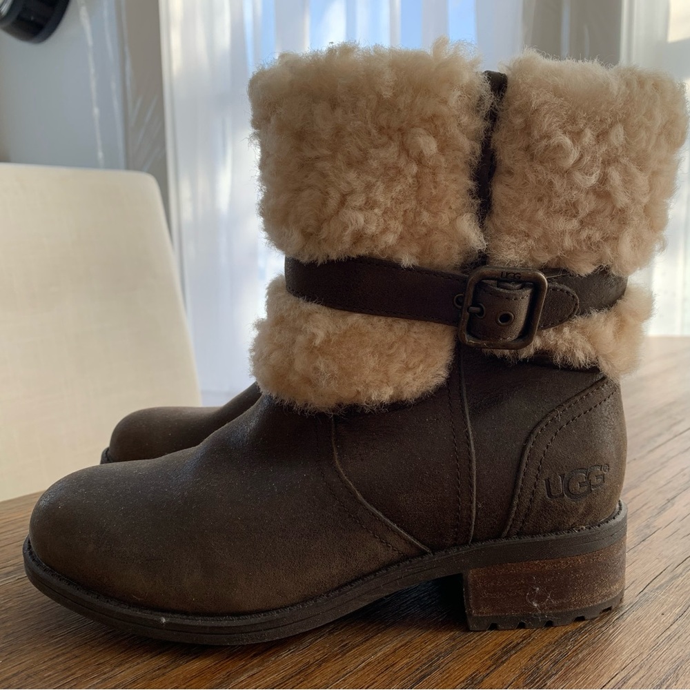 UGG booties size 5 1/2